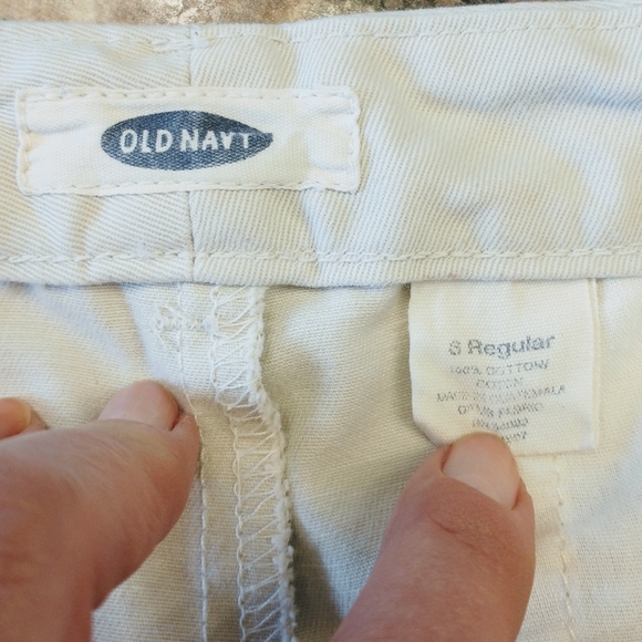 Women's Old Navy Light Beige Tan Khaki Pants Size 6 Regular - Picture 3 of 12